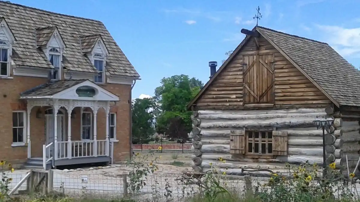 Historic home and buildings at Frontier Homestead State Park